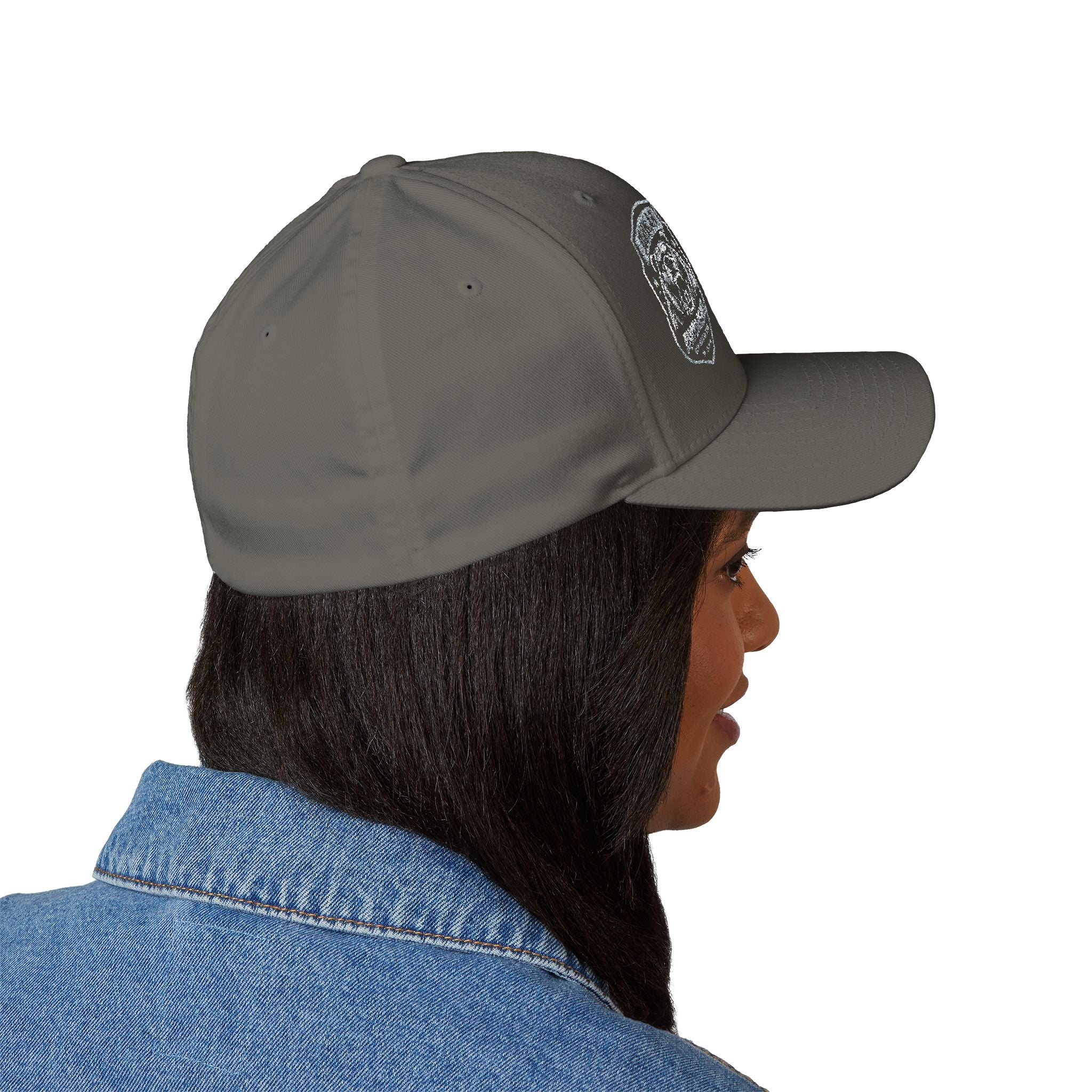 Embroidered Bear Patch Cap — Vintage Outdoor Camping Trucker Hat